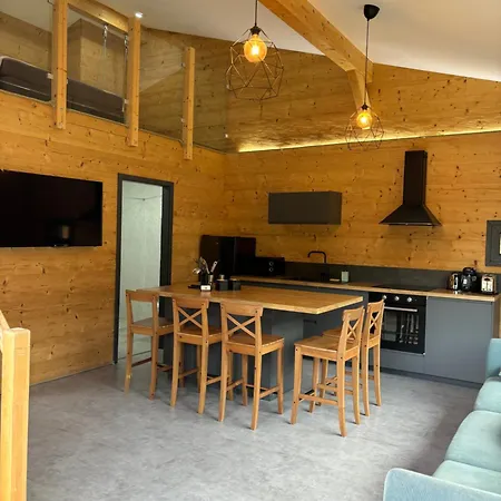 Les Perce Neige & Jacuzzi Privatif, Proximite Gerardmer & La Bresse Chalet *