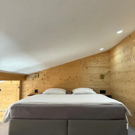 Chalet Les Perce Neige & Jacuzzi Privatif, Proximite Gerardmer & La Bresse Rochesson