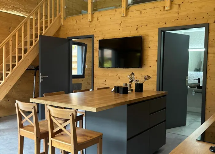 Les Perce Neige & Jacuzzi Privatif, Proximite Gerardmer & La Bresse Chalet *