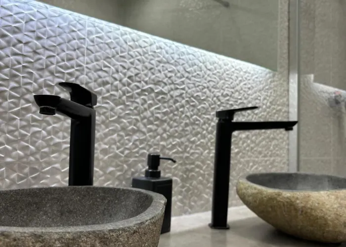 Les Perce Neige & Jacuzzi Privatif, Proximite Gerardmer & La Bresse Rochesson